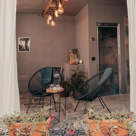 Al Civico 2 - Rustico Con Privata - Piscina - Sauna - Hammam - Free Wi-fi *